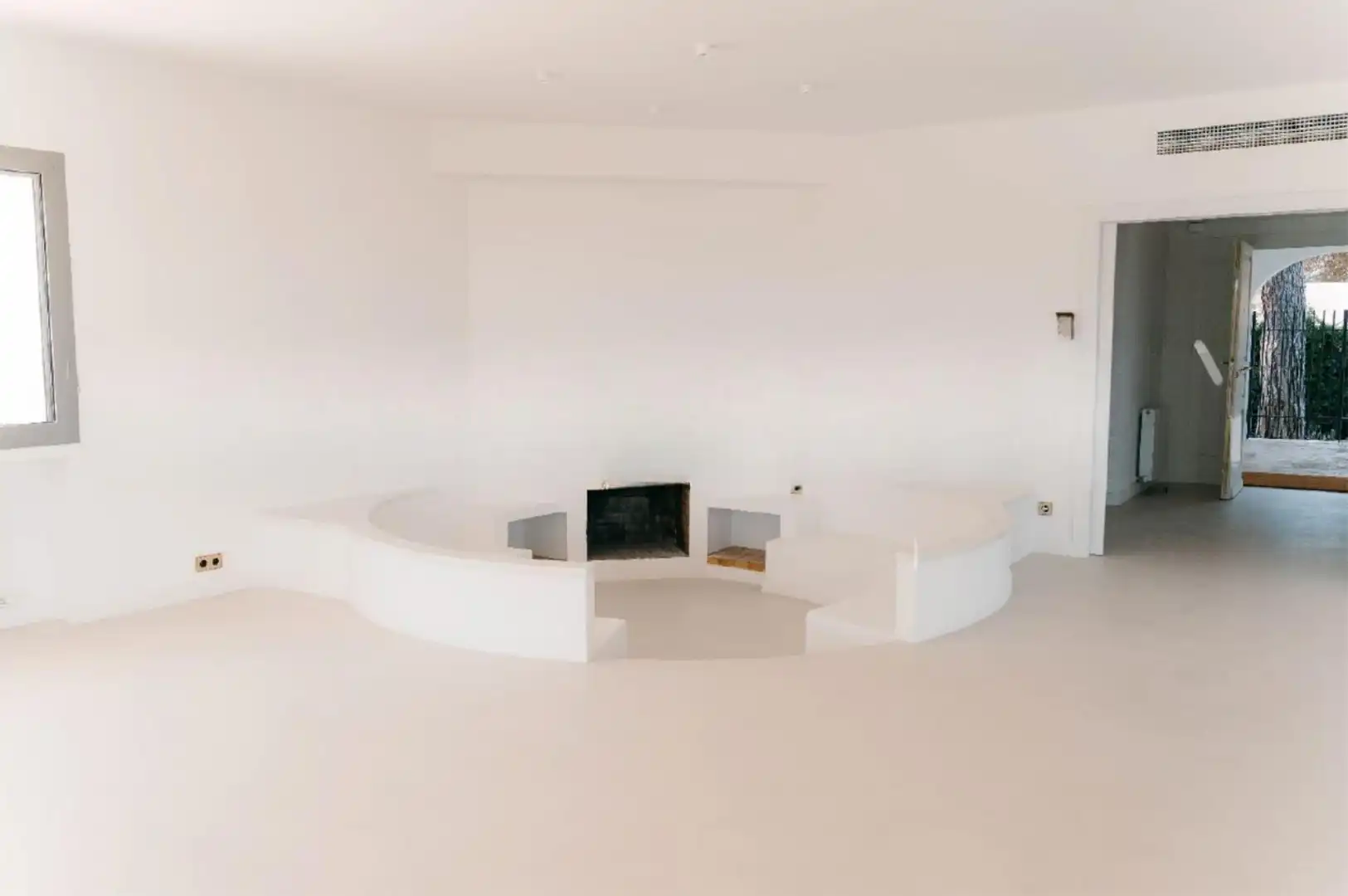 Casa o chalet en venta en Carrer Mas Sais, 11, S'Agaró Sala de estar de Casa o chalet en venta en Castell d'Aro, Platja d'Aro i s'Agaró con Aire acondicionado, Calefacción y Jardín privado