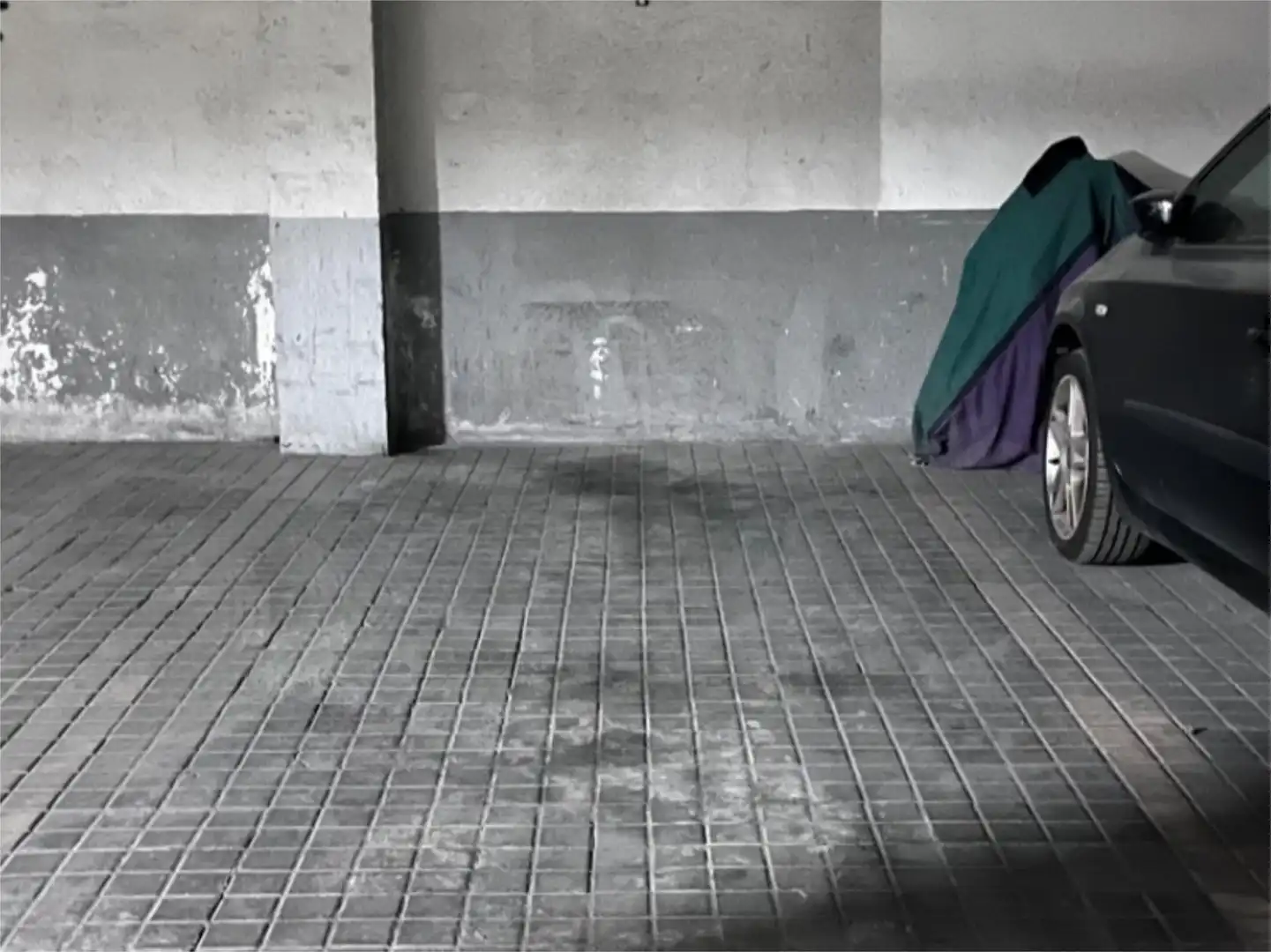 Exterior view of Garage for sale in Madrid