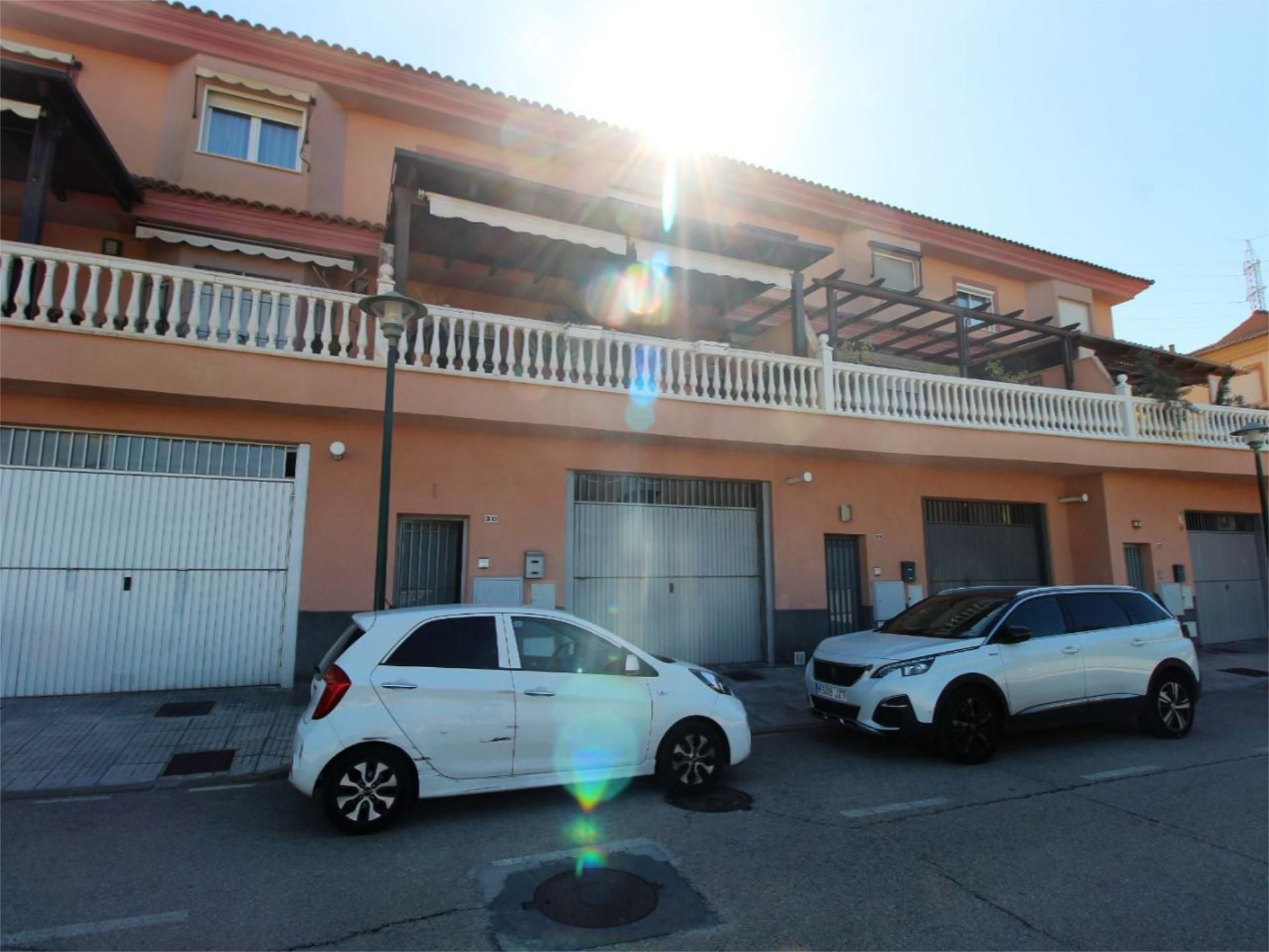 Exterior view of Single-family semi-detached for sale in Málaga Capital  with Air Conditioner, Private garden and Terrace