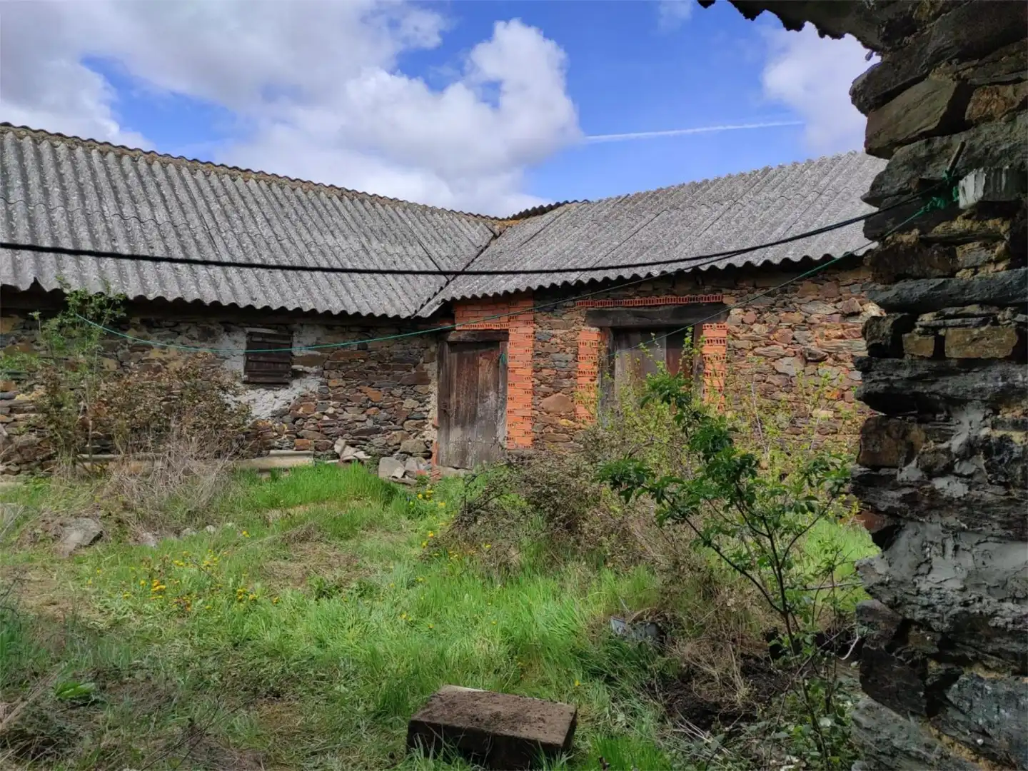 Houses for sale in Calle Lucero, 8, Quintana del Castillo Exterior view of Houses for sale in Quintana del Castillo with Heating, Storage room and Furnished