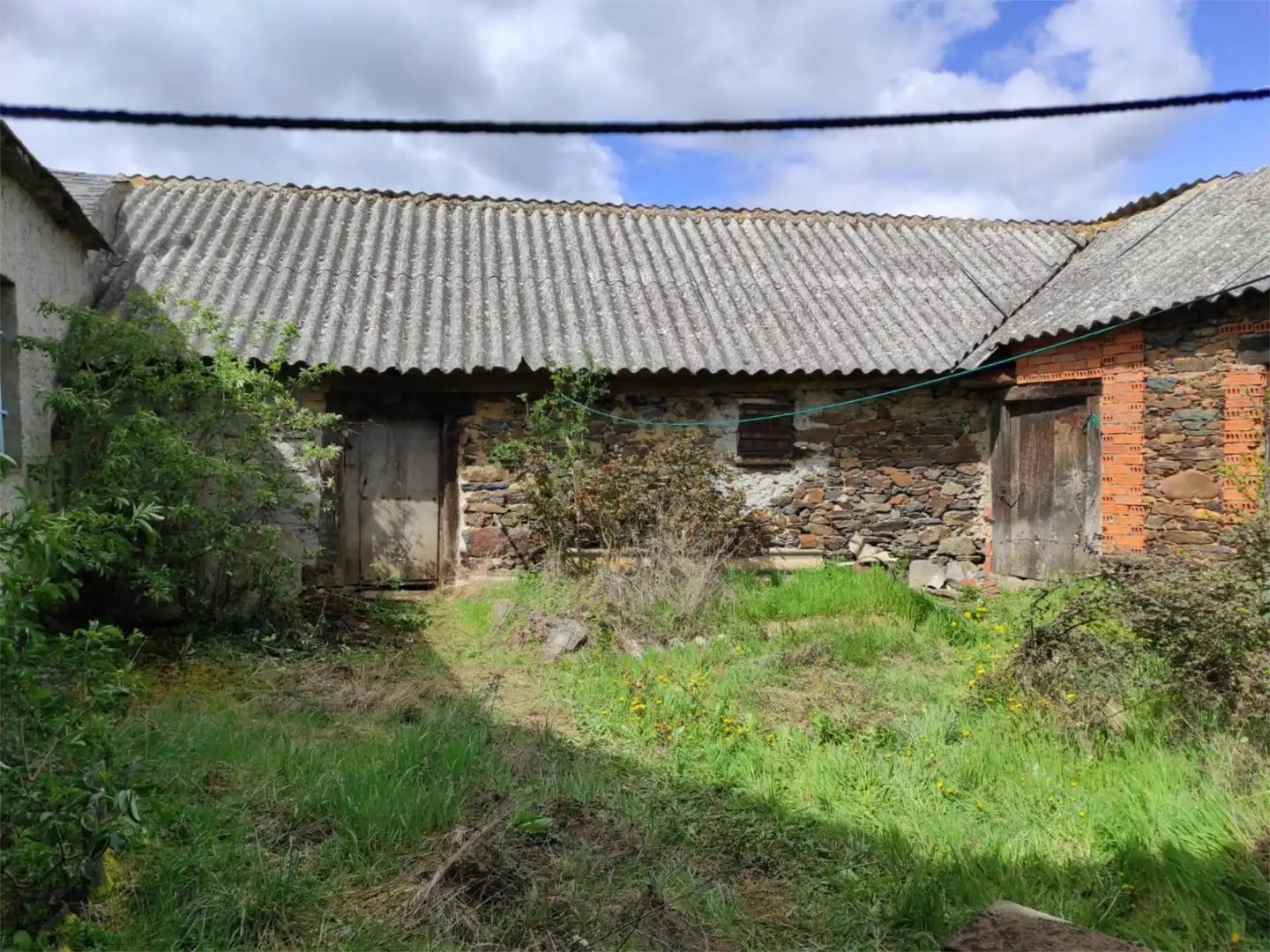 Houses for sale in Calle Lucero, 8, Quintana del Castillo Exterior view of Houses for sale in Quintana del Castillo with Heating, Storage room and Furnished