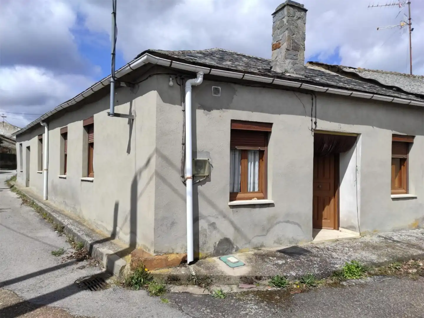 Houses for sale in Calle Lucero, 8, Quintana del Castillo Exterior view of Houses for sale in Quintana del Castillo with Heating, Storage room and Furnished