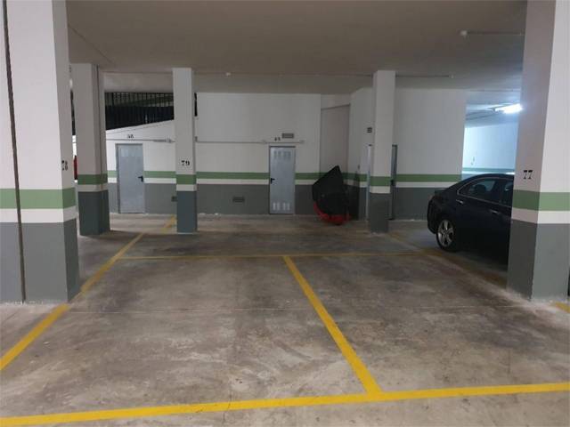 Garaje en Venta en Carrer d'Altanta 96, 6 en Parc Central