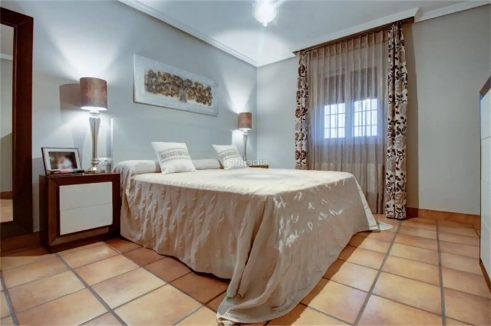 Piso en venta en El Almeso, 10, Almodóvar del Río Habitación de Piso en venta en Almodóvar del Río con Aire acondicionado, Calefacción y Jardín privado