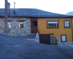 Exterior view of House or chalet for sale in Degaña