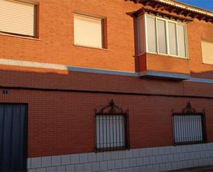 Vista exterior de Pis en venda en Los Hinojosos   amb Terrassa i Balcó