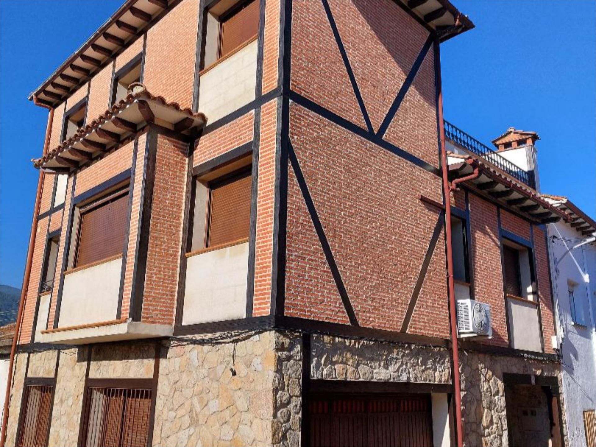 Vista exterior de Pis en venda en Arenas de San Pedro amb Aire condicionat i Terrassa