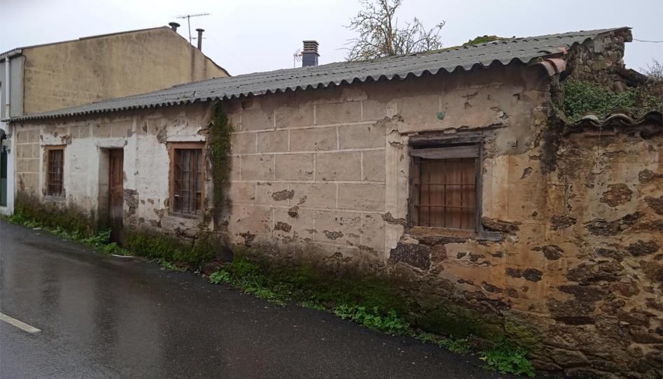 Foto 1 de Casa adosada en venta en Avenida del Doctor Lorenzo, 30, Mombuey, Zamora