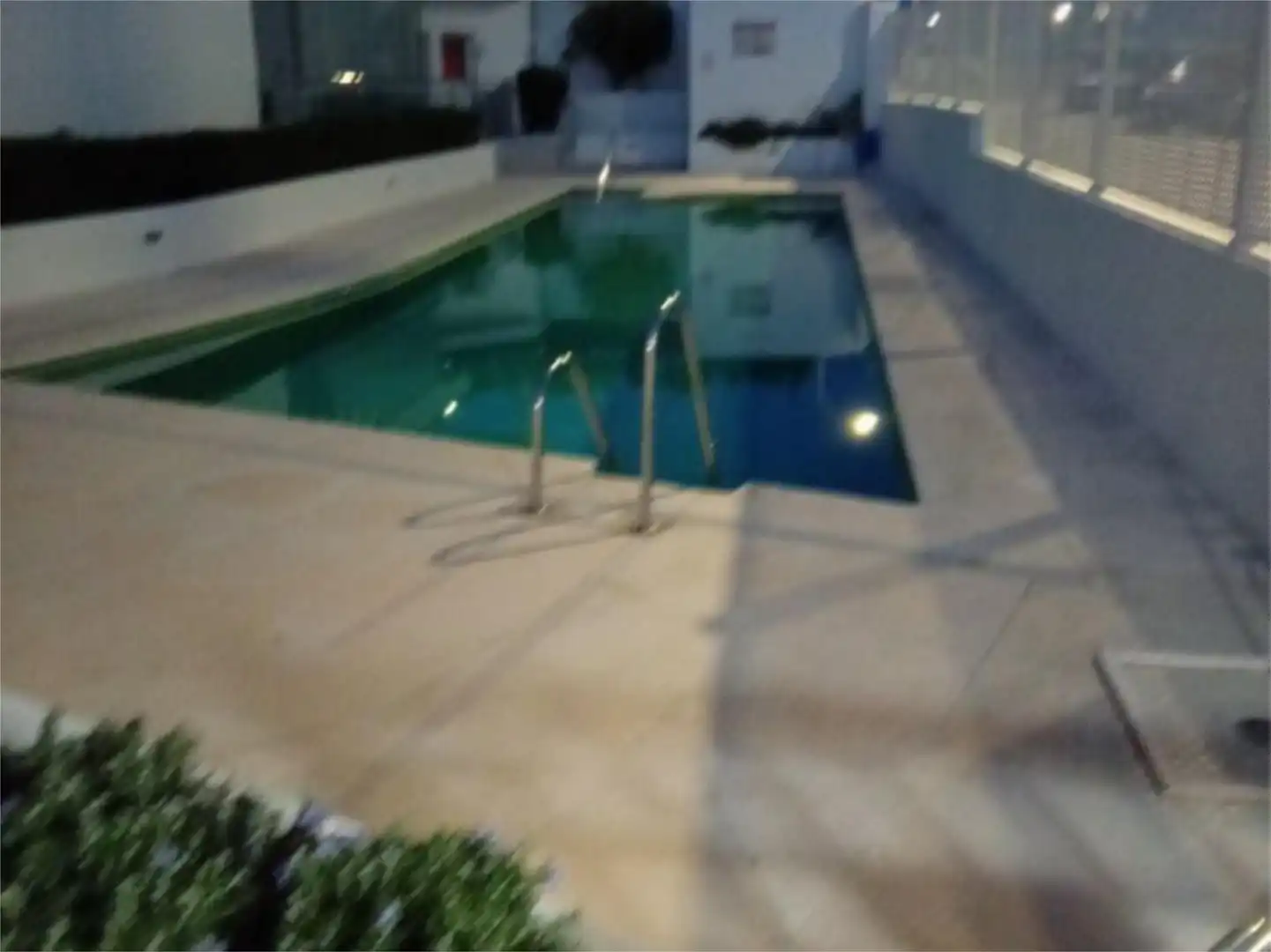 Schwimmbecken von Wohnung zur Miete in Sotogrande mit Klimaanlage, Heizung und Terrasse