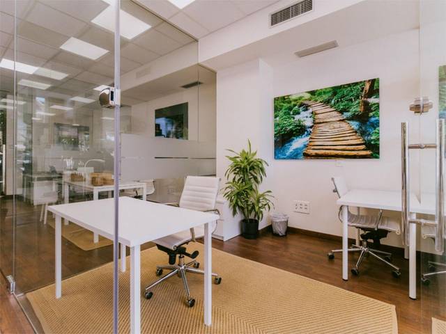 Oficina en Alquiler en Calle Agua Marina, 18 en San Pedro de Alcántara pueblo