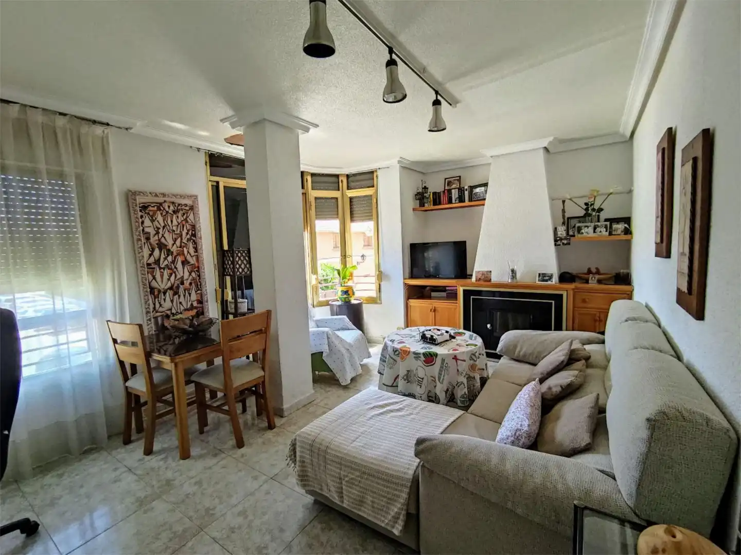 Room in Carril de la Torre, 18, Puente Tocinos Living room of Flat for share in Murcia with Private garden and Furnished