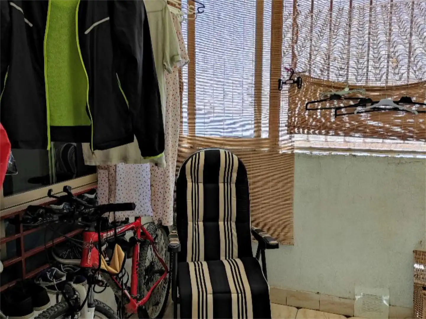 Room in Carril de la Torre, 18, Puente Tocinos Balcony of Flat for share in Murcia with Private garden and Furnished