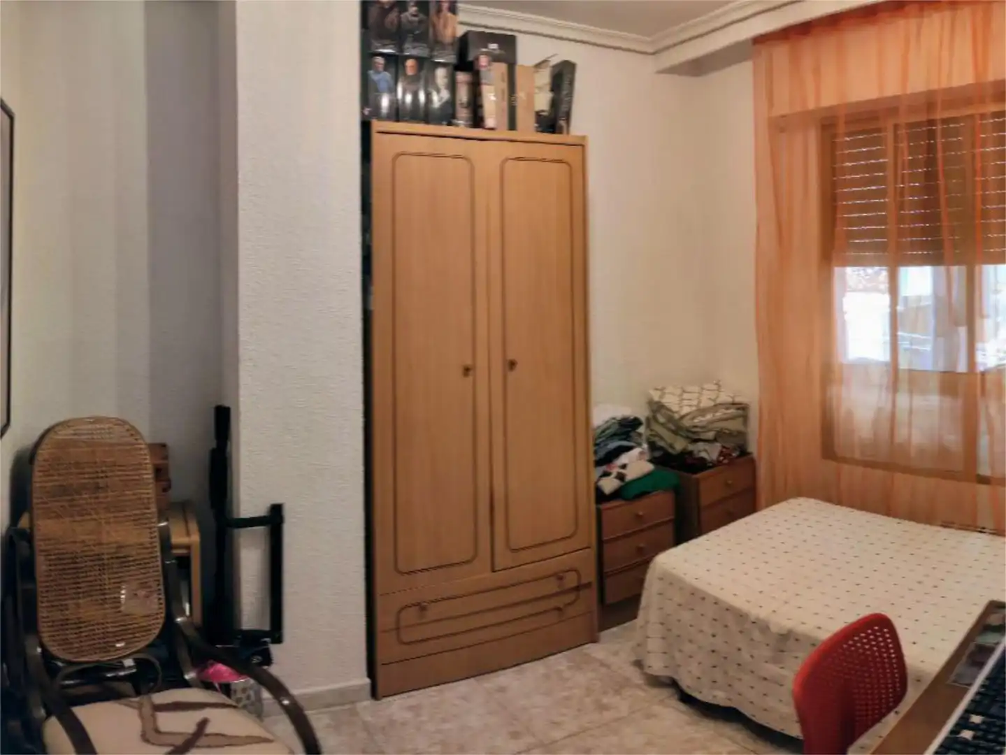 Room in Carril de la Torre, 18, Puente Tocinos Bedroom of Flat for share in Murcia with Private garden and Furnished