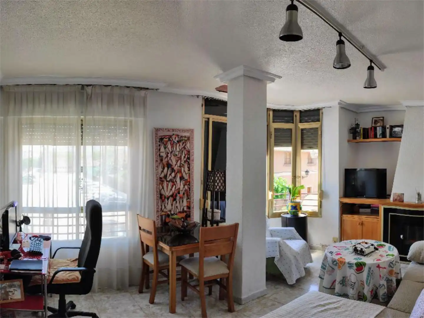 Room in Carril de la Torre, 18, Puente Tocinos Dining room of Flat for share in Murcia with Private garden and Furnished