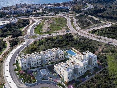 Vista exterior de Pis en venda en Estepona amb Terrassa