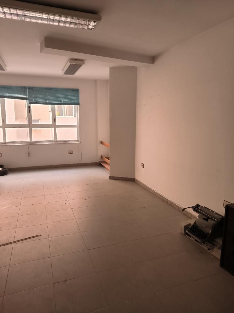 Dormitori de Oficina en venda en Lugo Capital