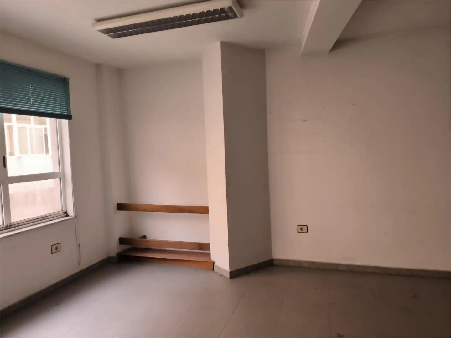 Oficina en venda a Rúa Alcalde Ramiro Rueda, 17, Paradai Oficina en venda en Lugo