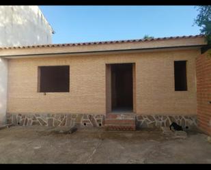 Exterior view of Flat for sale in Hormigos