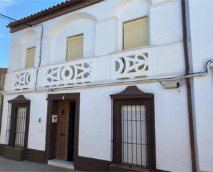 Vista exterior de Casa o xalet en venda en Solana de los Barros amb Terrassa