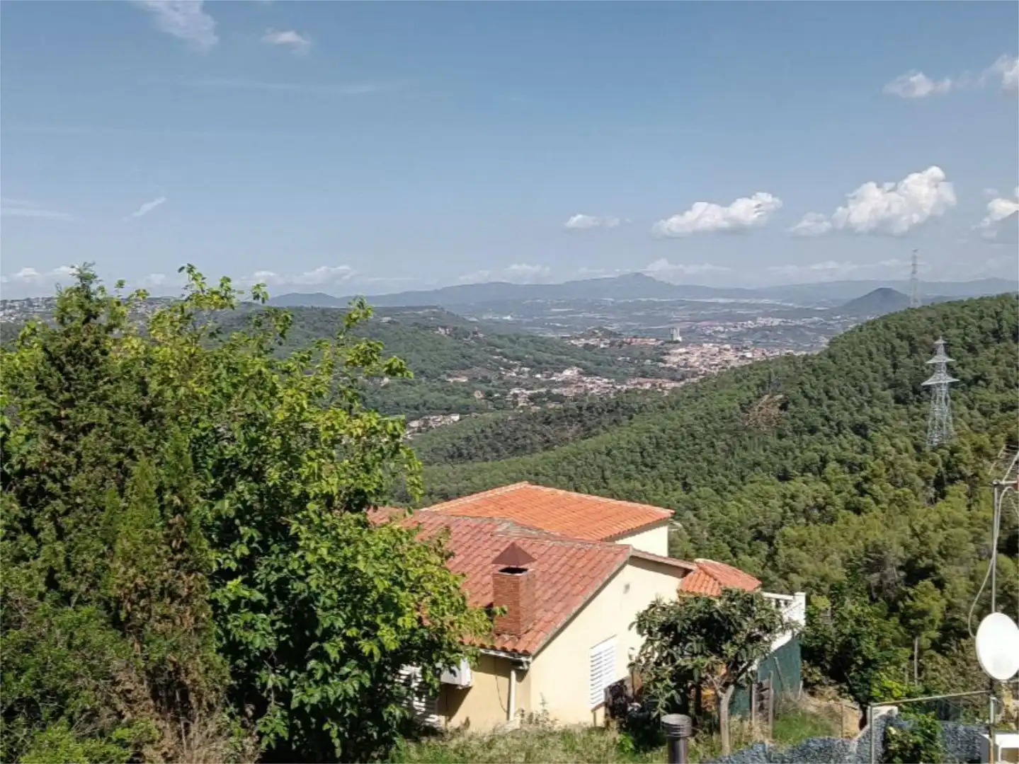 Houses for sale in Carrer Puig Vicenç, 26, Torrelles de Llobregat Exterior view of Houses for sale in Torrelles de Llobregat with Terrace and Balcony