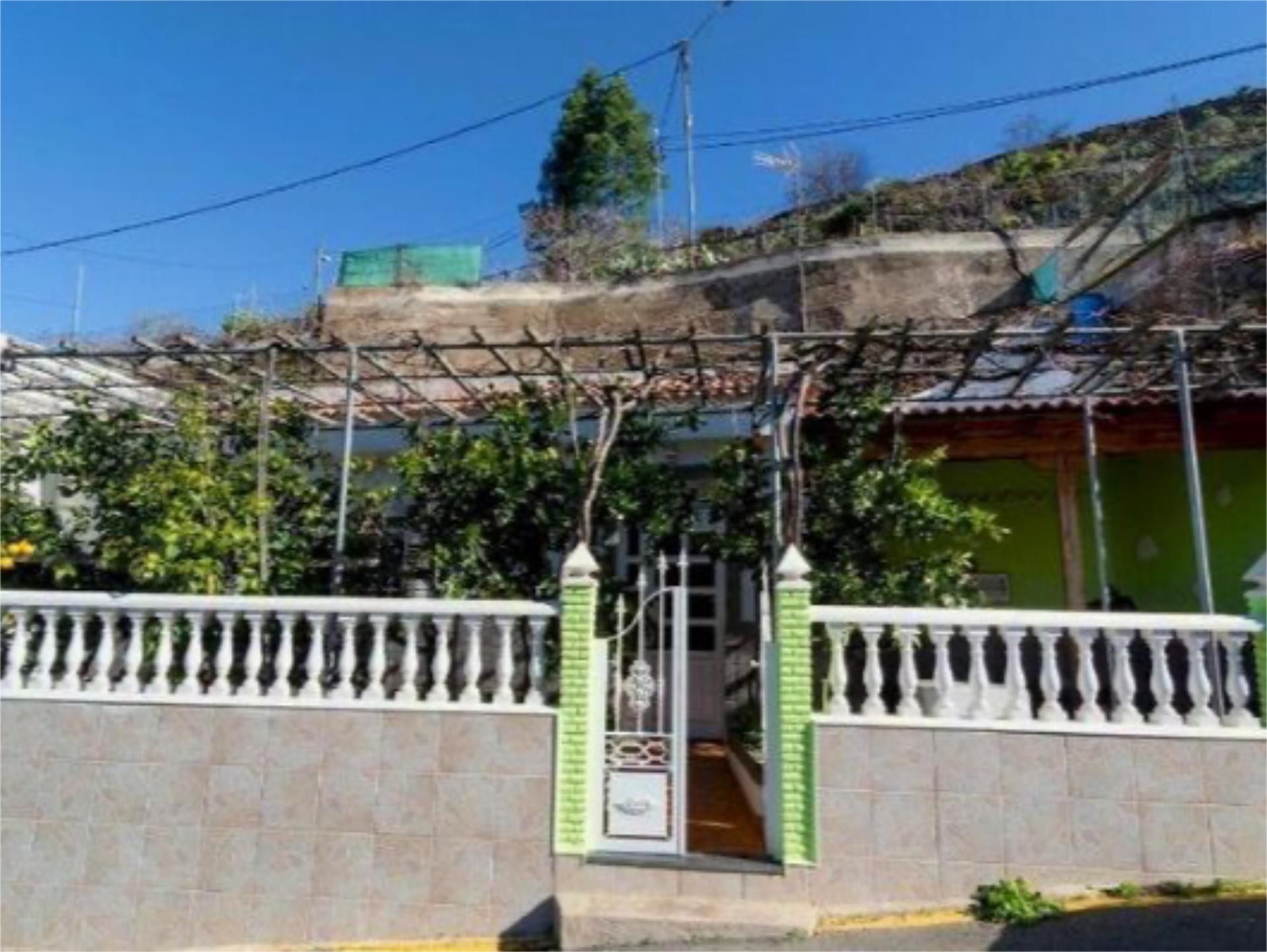 Exterior view of Single-family semi-detached for sale in Artenara  with Private garden, Terrace and Storage room