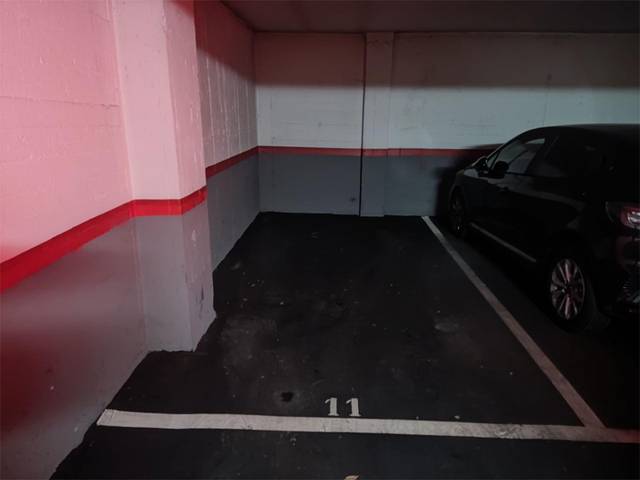 Garaje en Alquiler en Calle de Aínsa, 29 en Rosas - Musas