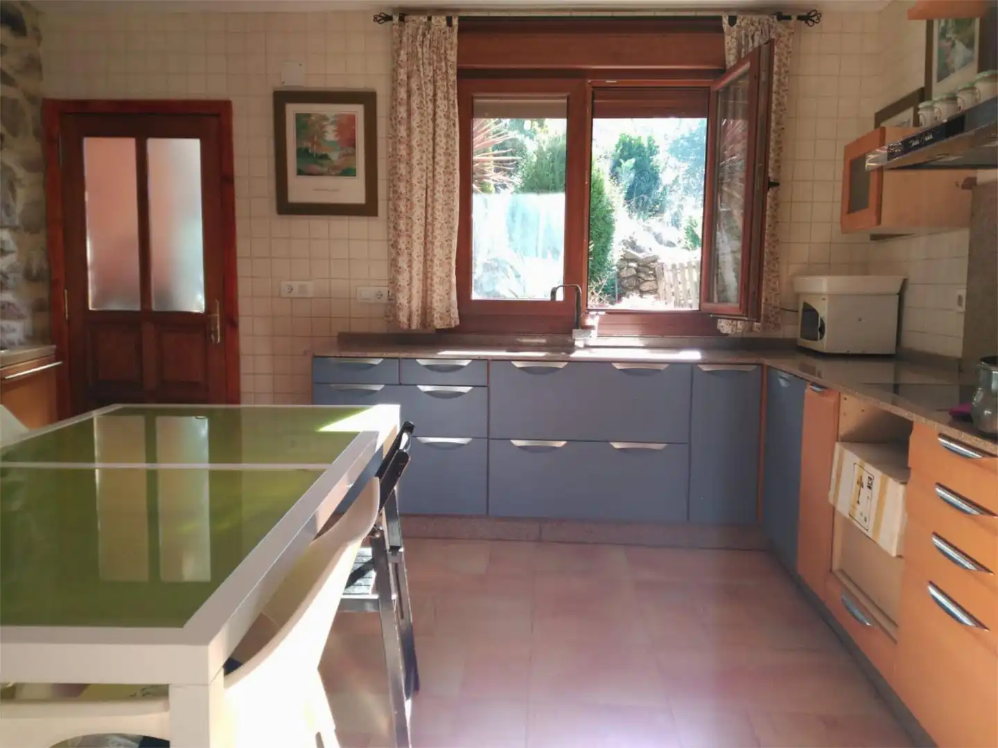 Cuina de Casa o xalet en venda en Crecente amb Jardí privat, Traster i Moblat