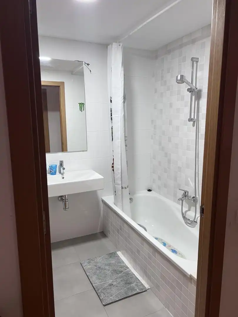 Room in Plaça de Marià Manent, 8, Migjorn