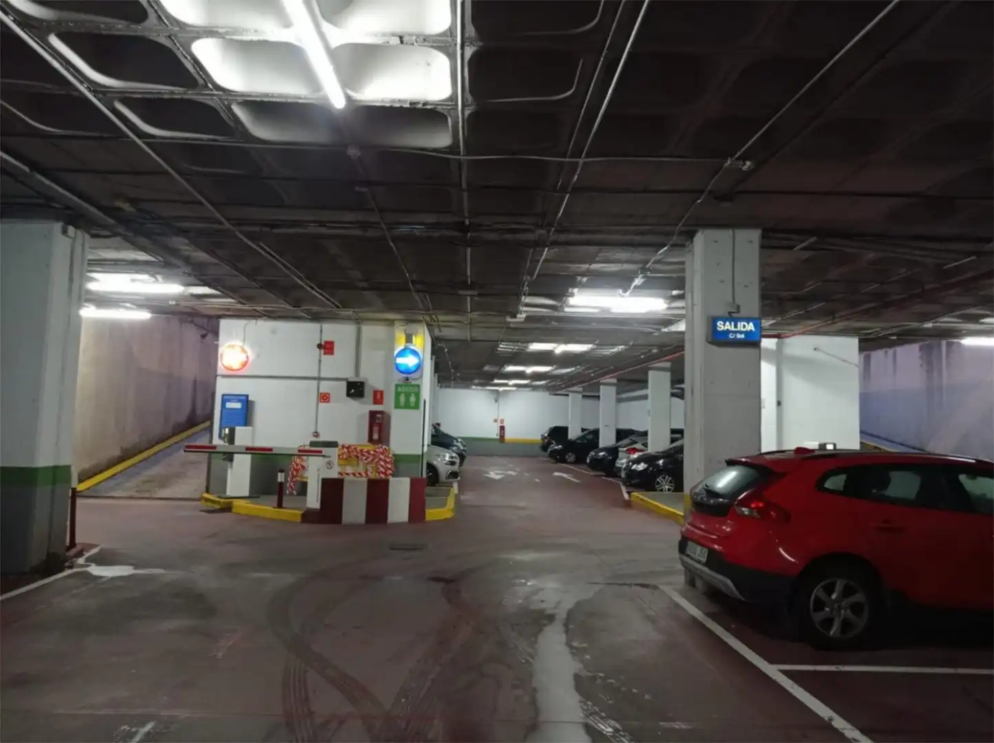Garatge en venda a Avenida de Pedro Barrié de la Maza, 10, Monte Alto - Zalaeta - Atocha Aparcament de Garatge en venda en A Coruña Capital