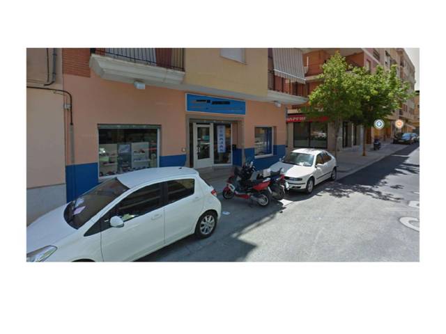 Local comercial en Alquiler en Carrer Raimundo P. Sarrió, 8 en Canals