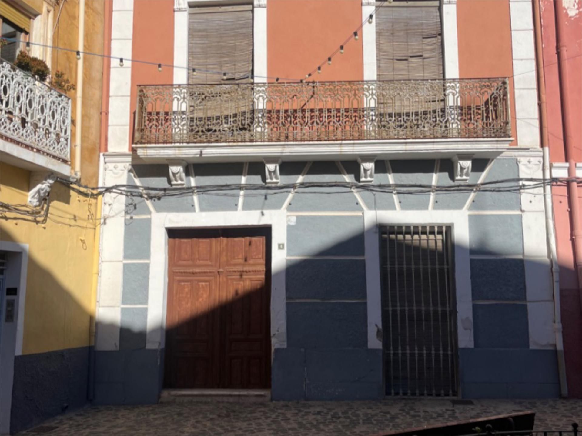 Vista exterior de Casa adosada en venda en Petrer