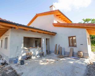 Casa o xalet de lloguer a Lugar Castiello, 18a, Parres