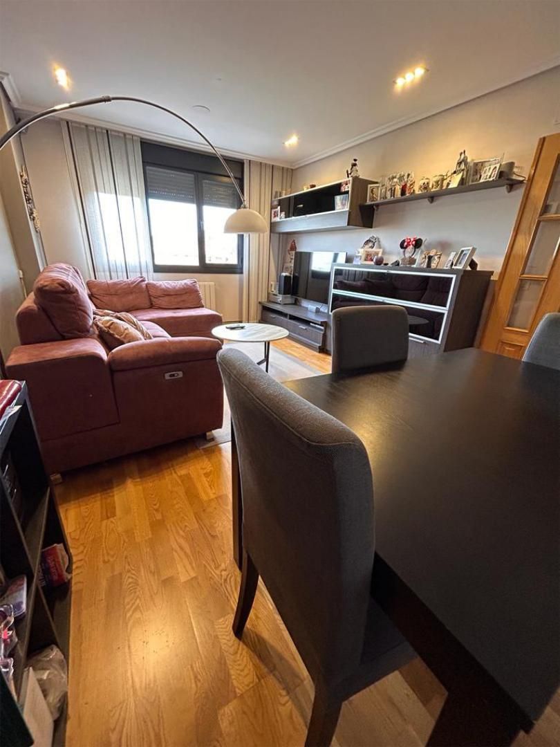 Sala de estar de Piso en venta en Nájera con Calefacción, Terraza y Trastero
