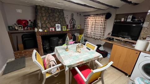 Foto 2 de Casa adosada en venda a Plaza de Los Toros, 10, Narboneta, Cuenca