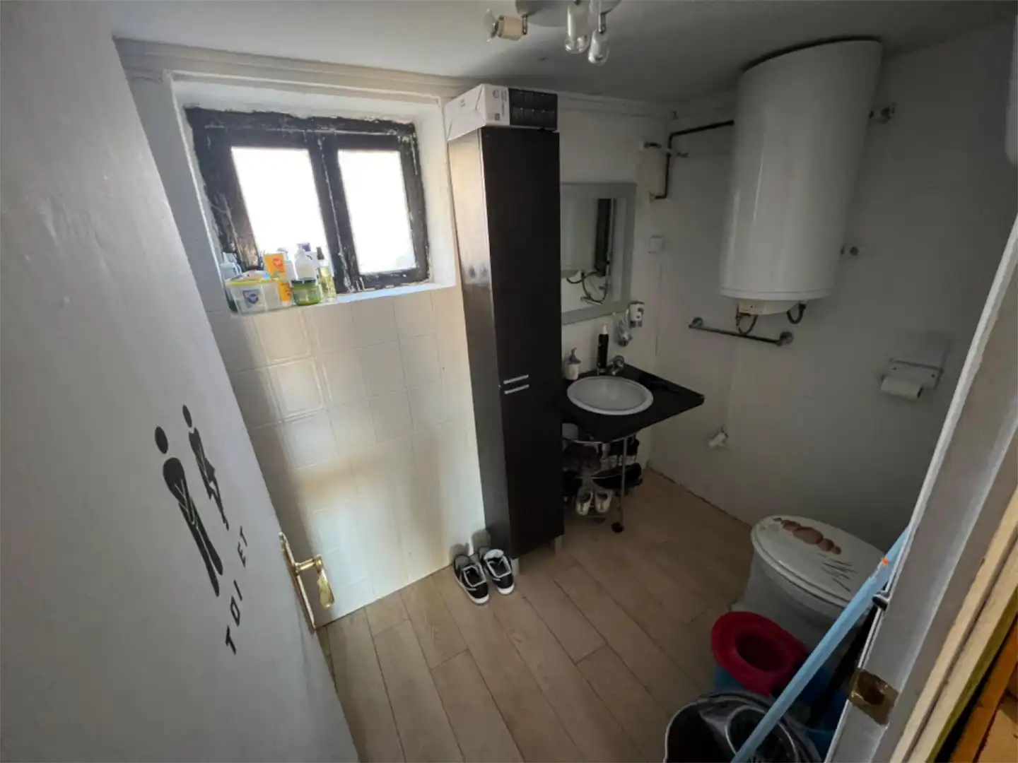 Detached homes for sale in Plaza de los Toros, 10, Narboneta Bathroom of Detached homes for sale in Narboneta with Private garden, Parquet flooring and Furnished