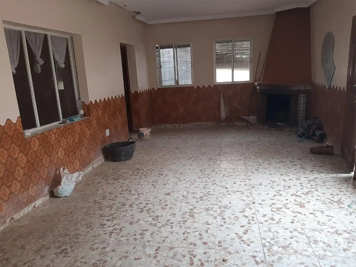 Wohnung zum Verkauf in Los Yébenes mit Privatgarten, Terrasse und Balkon