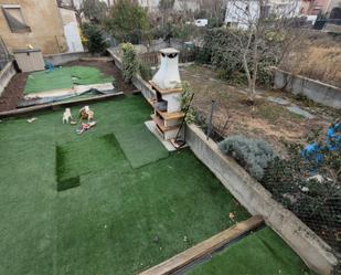 Jardí de Casa adosada en venda en Anglès amb Terrassa i Balcó