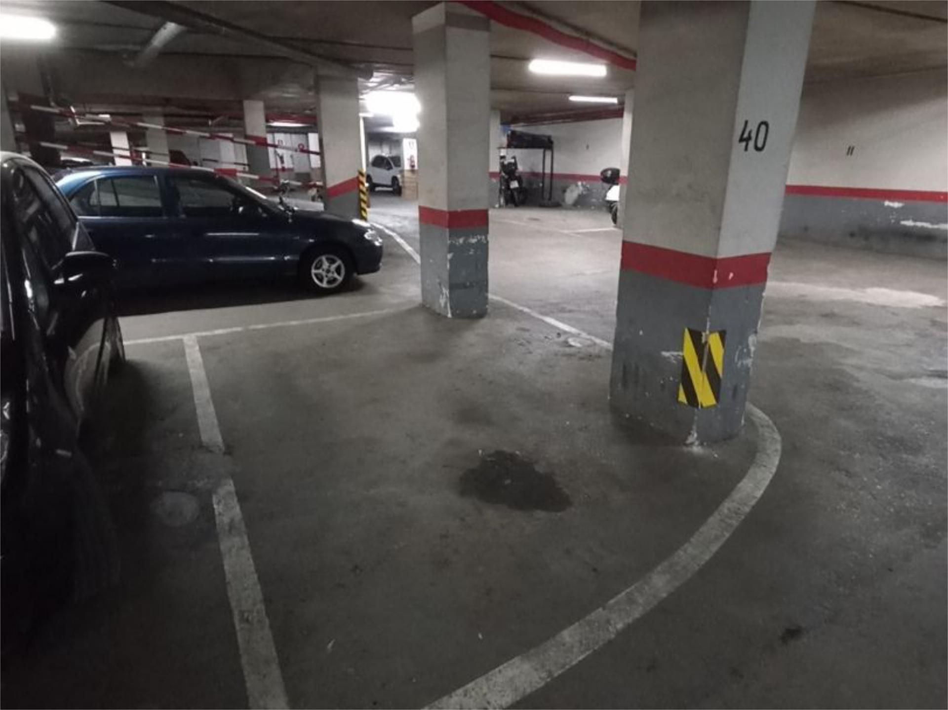 Aparcament de Garatge en venda en Sant Boi de Llobregat