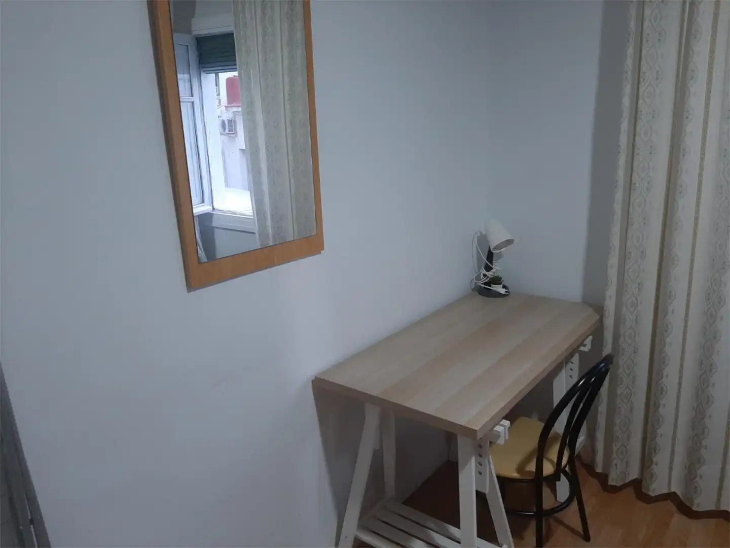 Room in Calle Virgen de Gracia, 3, Centro