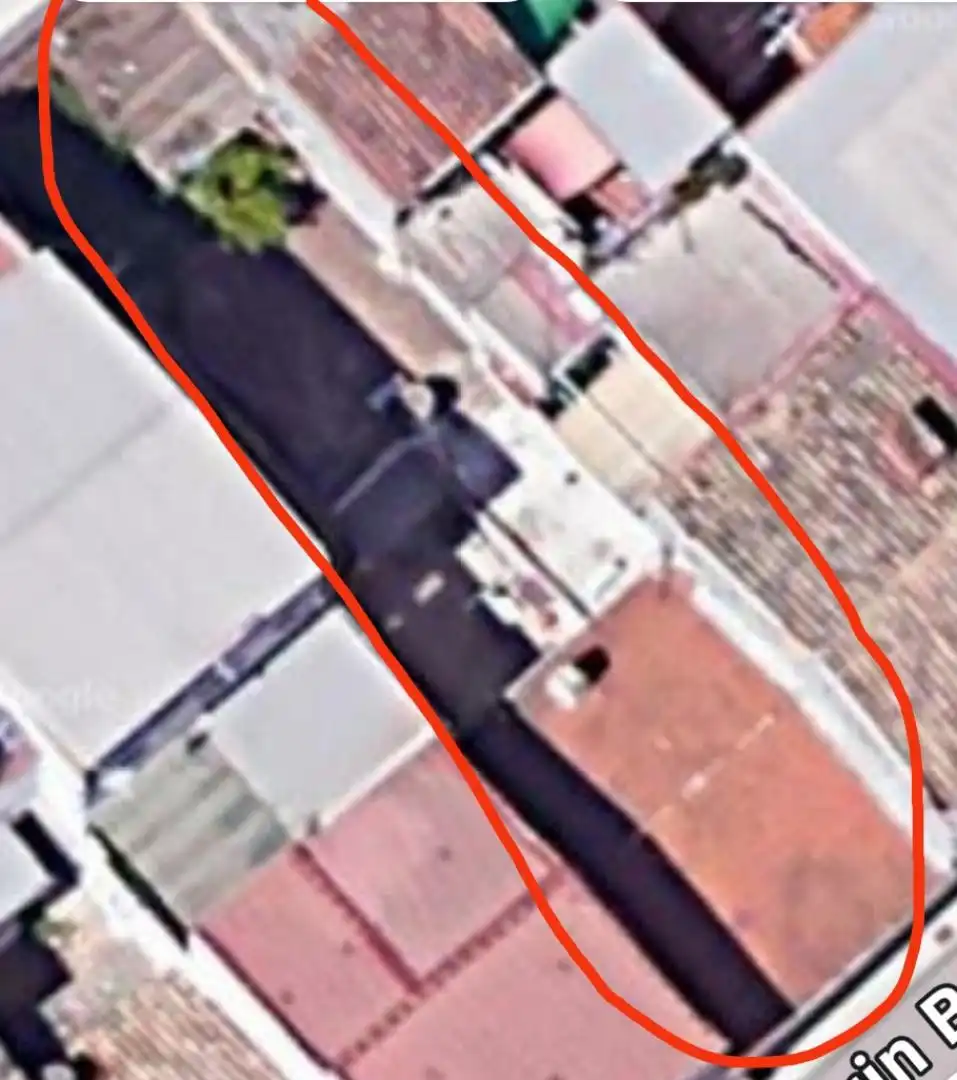 Außenansicht von Erdgeschoss zum Verkauf in Linares