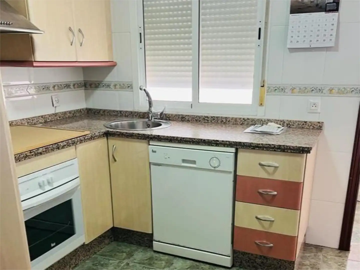 Habitación en Calle Infanta Doña María, 54, Ciudad Jardín - Zoco Cocina de Piso para compartir en Córdoba con Aire acondicionado, Calefacción y Parquet