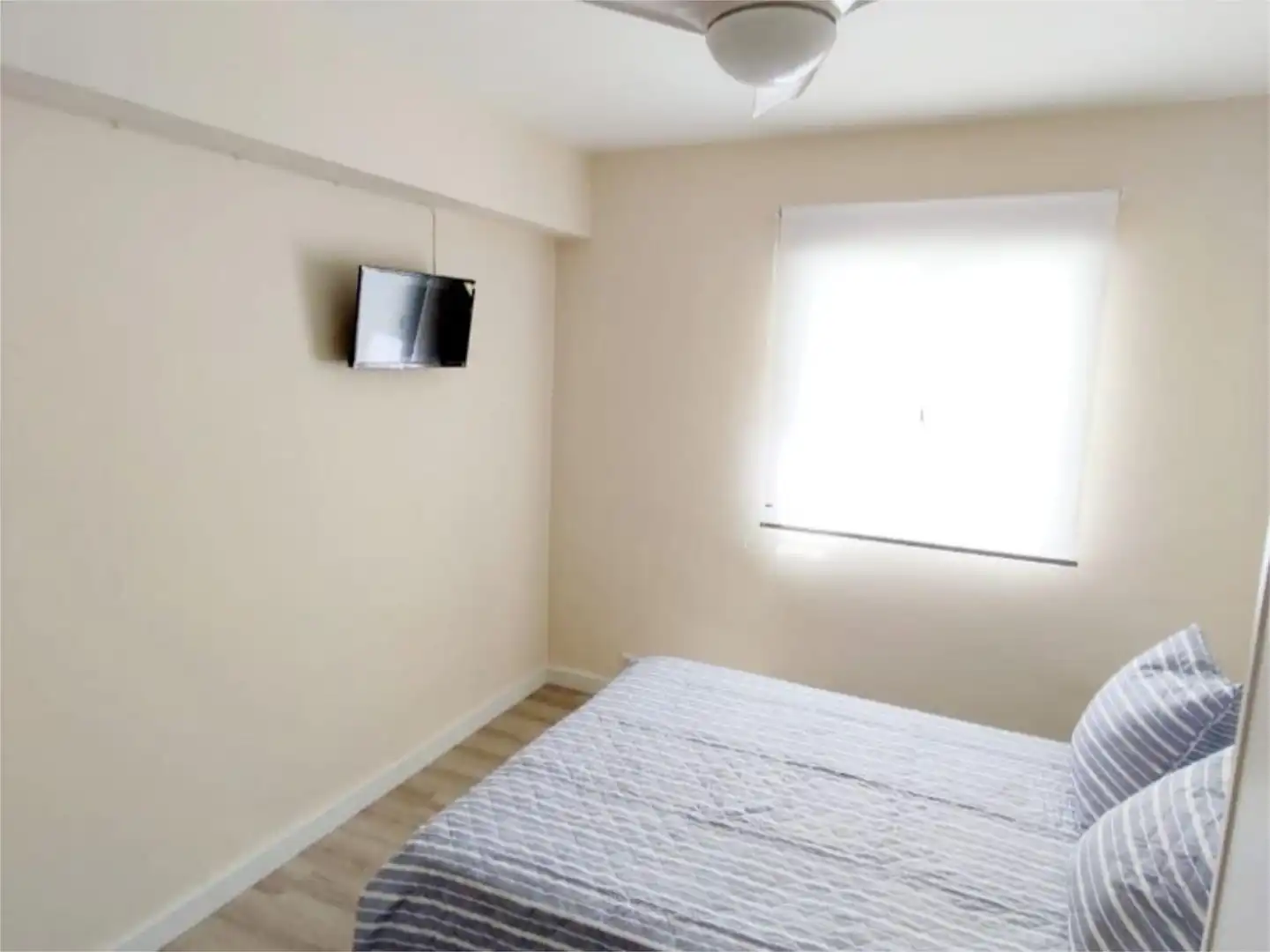 Habitación en Calle Infanta Doña María, 54, Ciudad Jardín - Zoco Habitación de Piso para compartir en Córdoba con Aire acondicionado, Calefacción y Parquet