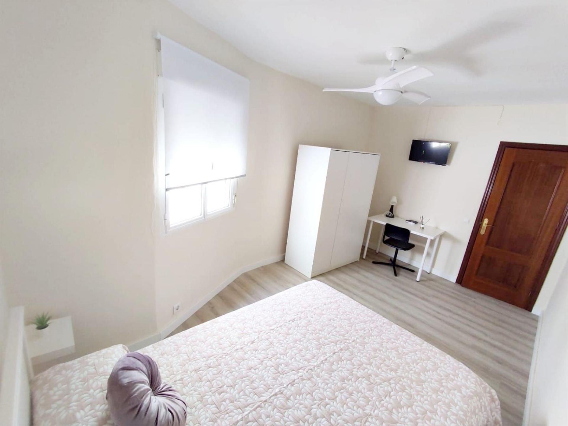 Bedroom of Flat to share in  Córdoba Capital  with Air Conditioner, Heating and Parquet flooring