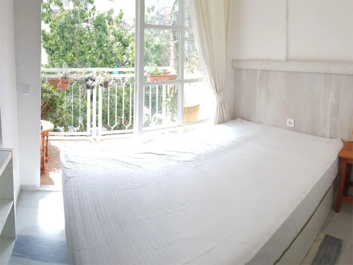Zimmer in Calle Ayala, 51, Parque Ayala - Jardín de la Abadía - Huelín Zimmer in Calle Ayala, 51, Parque Ayala - Jardín de la Abadía - Huelín