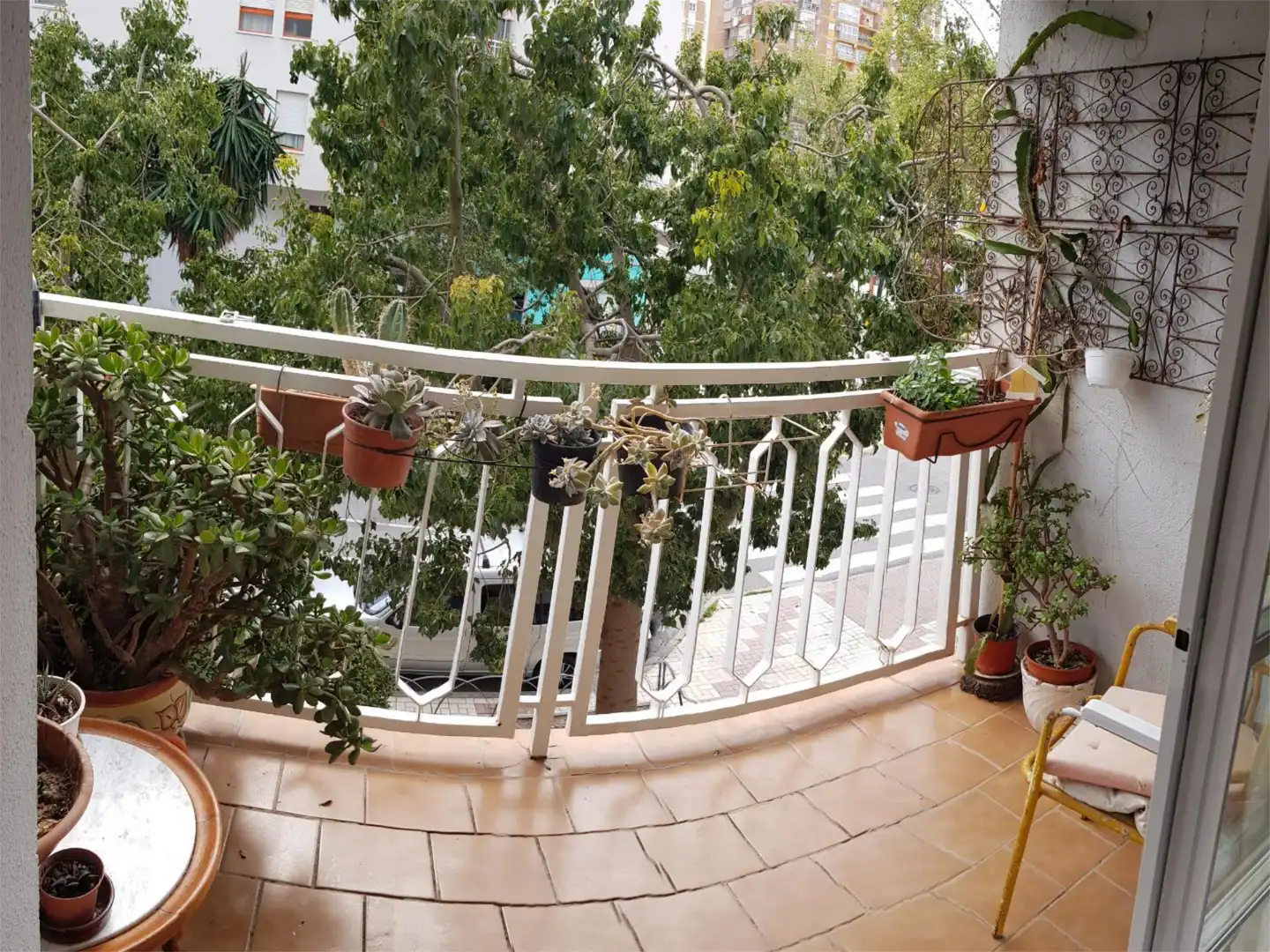 Zimmer in Calle Ayala, 51, Parque Ayala - Jardín de la Abadía - Huelín Zimmer in Calle Ayala, 51, Parque Ayala - Jardín de la Abadía - Huelín