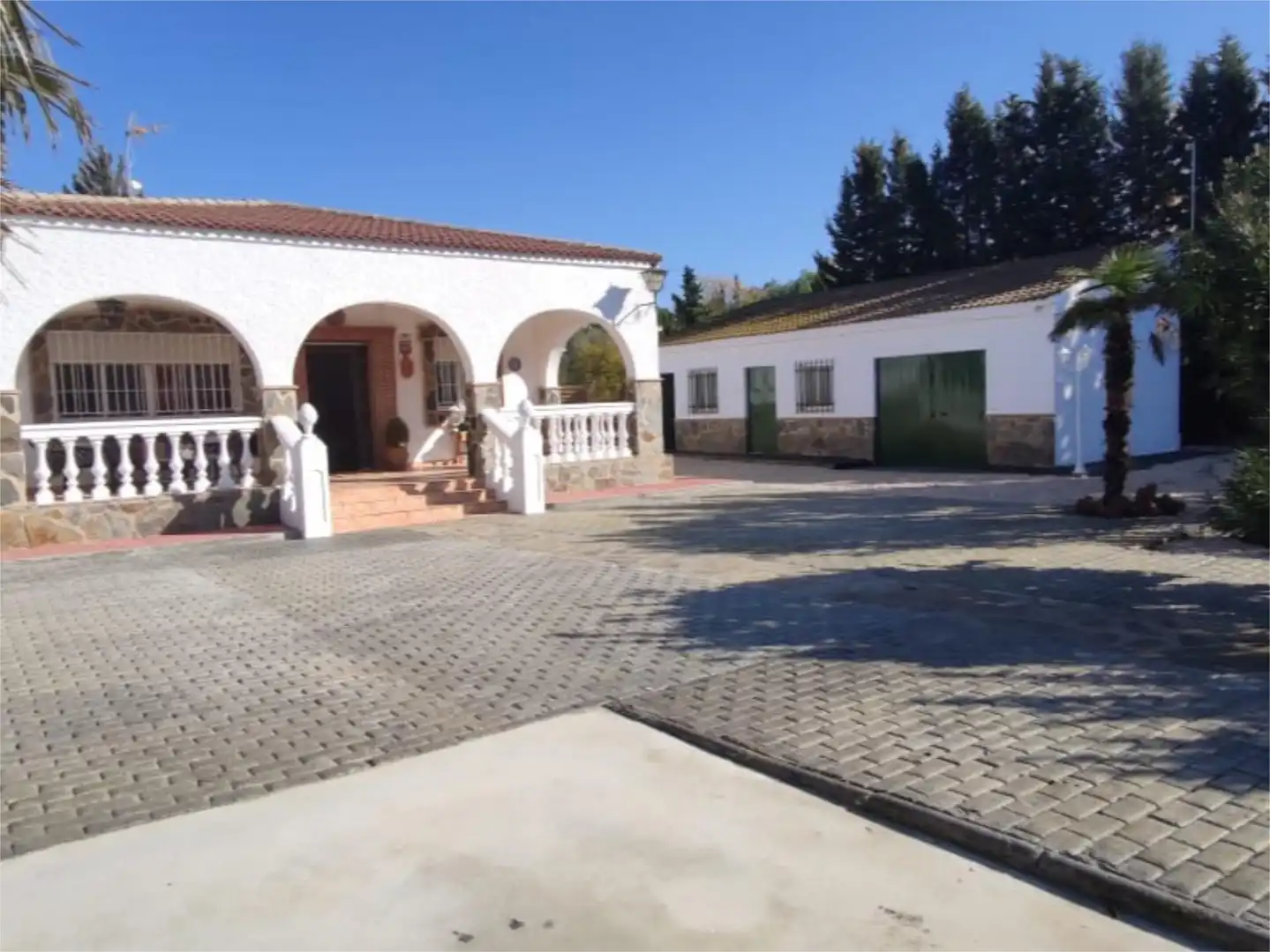 Casa o xalet en venda a Diseminado Huertos San Roque, 7, San Roque - La Cruz - La Rozuela Vista exterior de Casa o xalet en venda en Linares amb Aire condicionat, Terrassa i Piscina