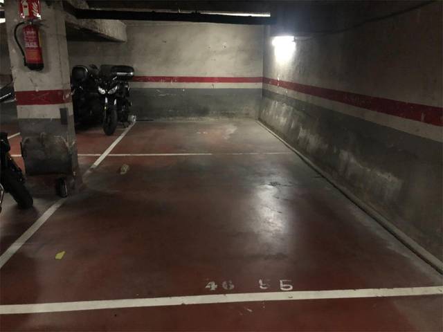 Garaje en Alquiler en Carrer d'Espronceda, 57 en El Poblenou