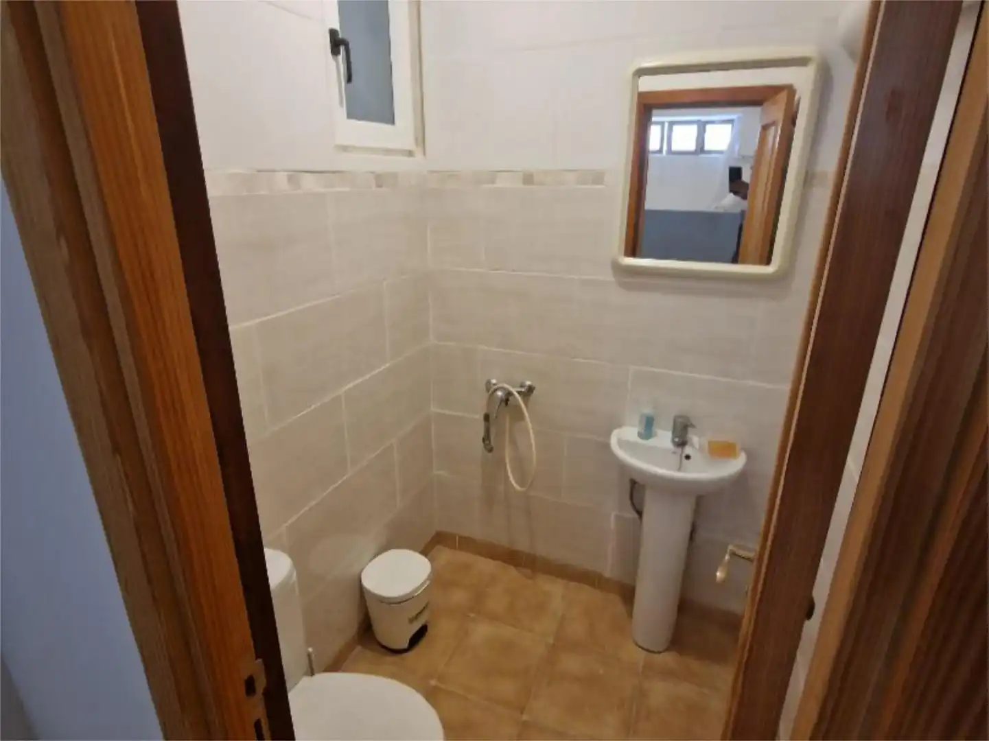 Bany de Local de lloguer en Las Palmas de Gran Canaria amb Moblat