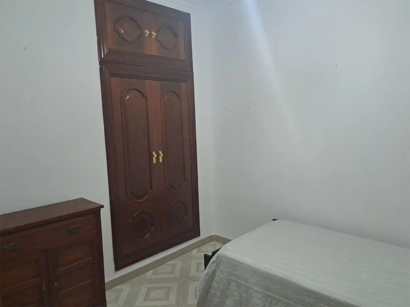Piso en venta en Calle Manuel Rodríguez Alonso, 7, Triana Este Habitación de Piso en venta en Sevilla con Aire acondicionado, Terraza y Trastero