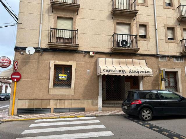 Local comercial en Venta en Calle del Campo, 10 en La Carolina